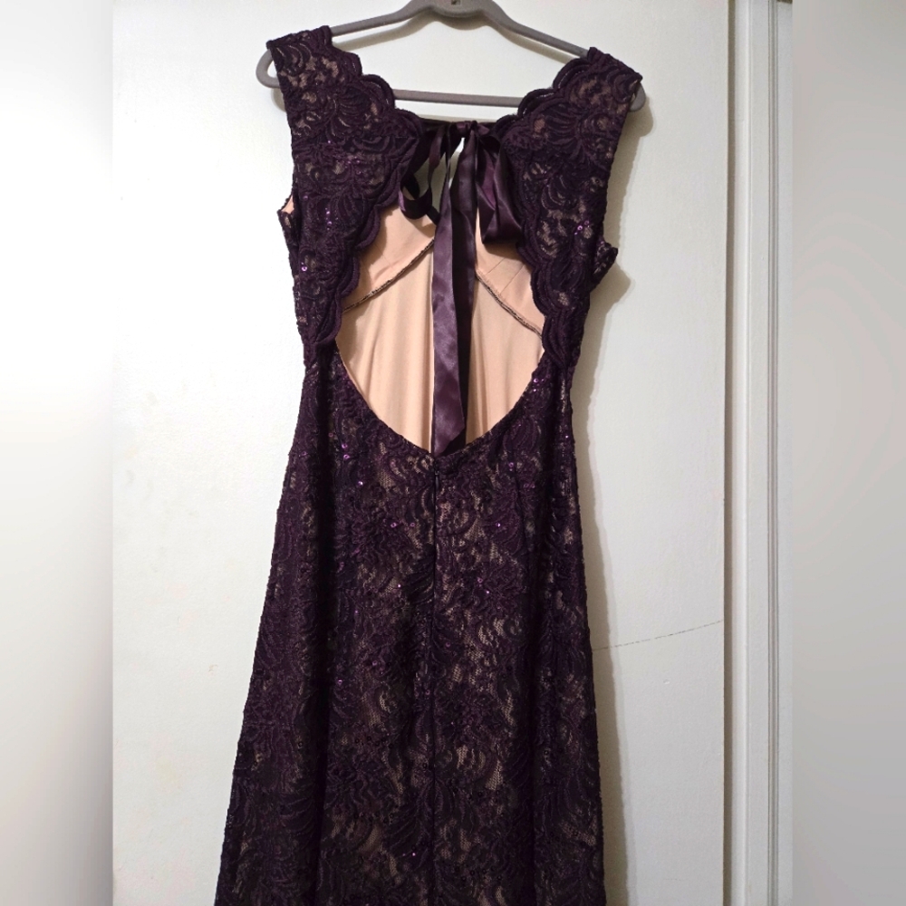 SIZE 10 SPECIAL OCASSION DRESS - Picture 4 of 8